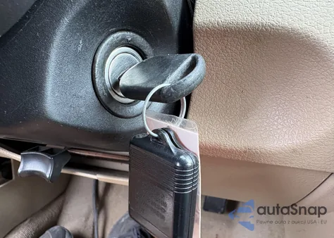 2005 Ford Mustang z USA, uszkodzony, nr VIN 1ZVHT84N755242547